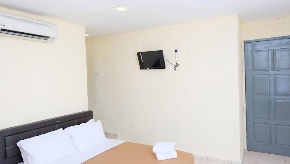 undefined Green Town hotel & Resort Kuah 5