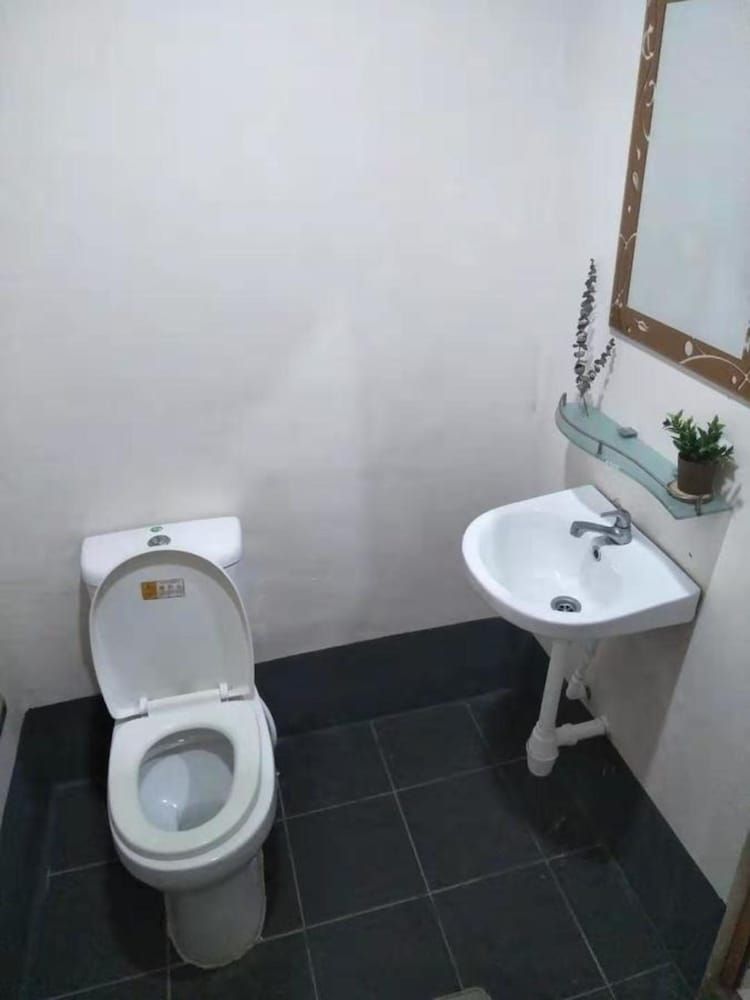 undefined Motel Kampung Kuah 4