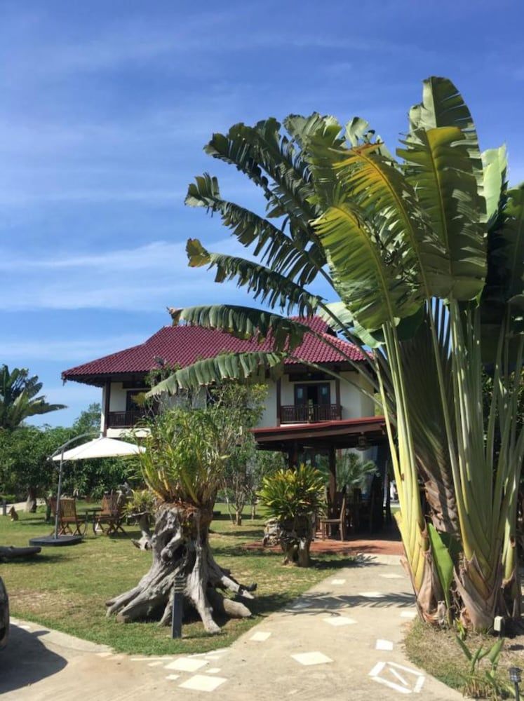 undefined Singgahsana Villa 2