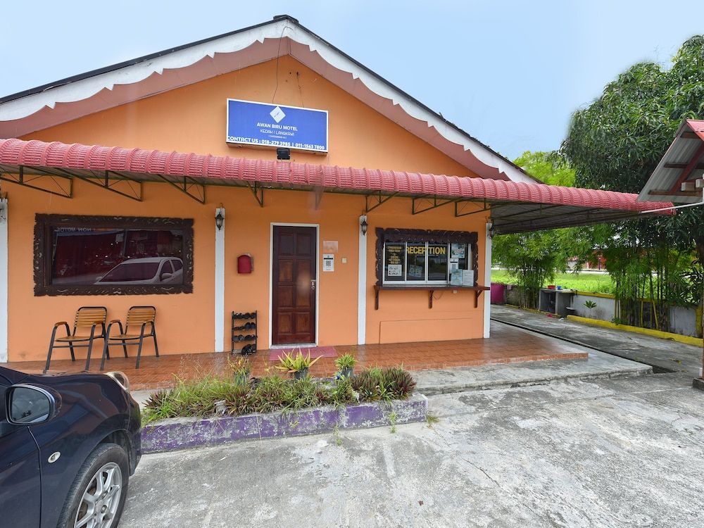 undefined Hotel O Awan Biru Motel 3