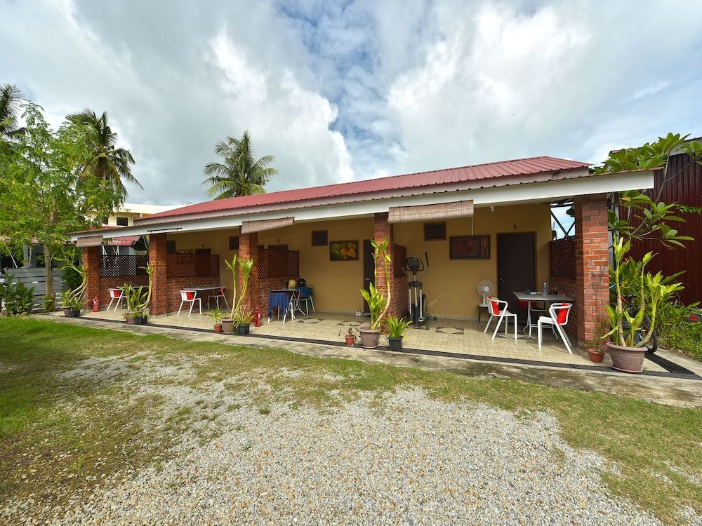 undefined OYO Home 90348 Inspire Rooms 3