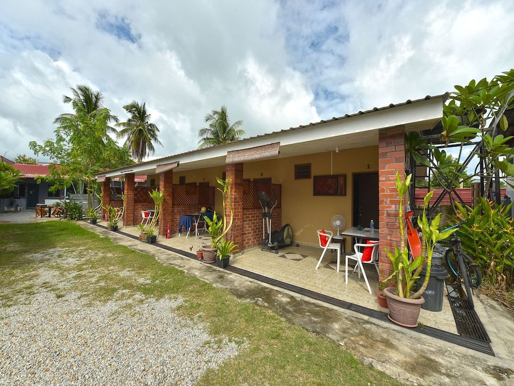 undefined OYO Home 90348 Inspire Rooms 2