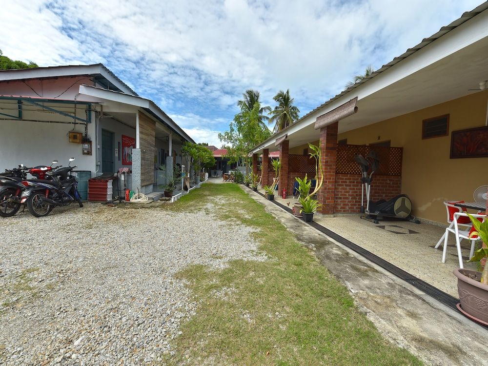 undefined OYO Home 90348 Inspire Rooms 4