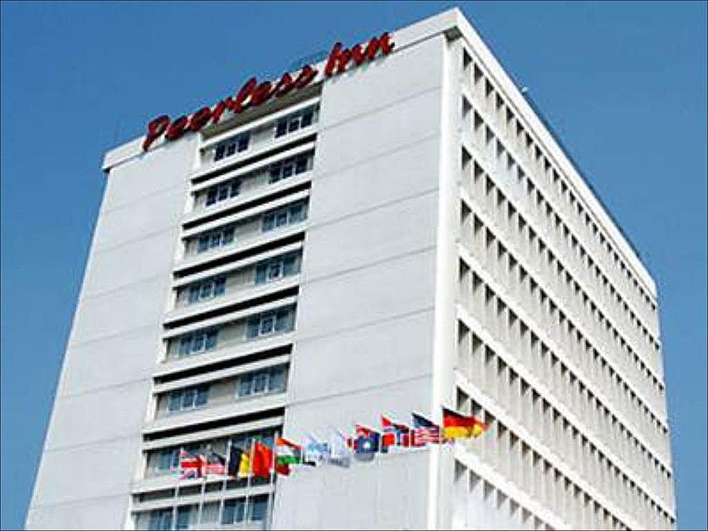undefined Peerless Hotel Kolkata 7