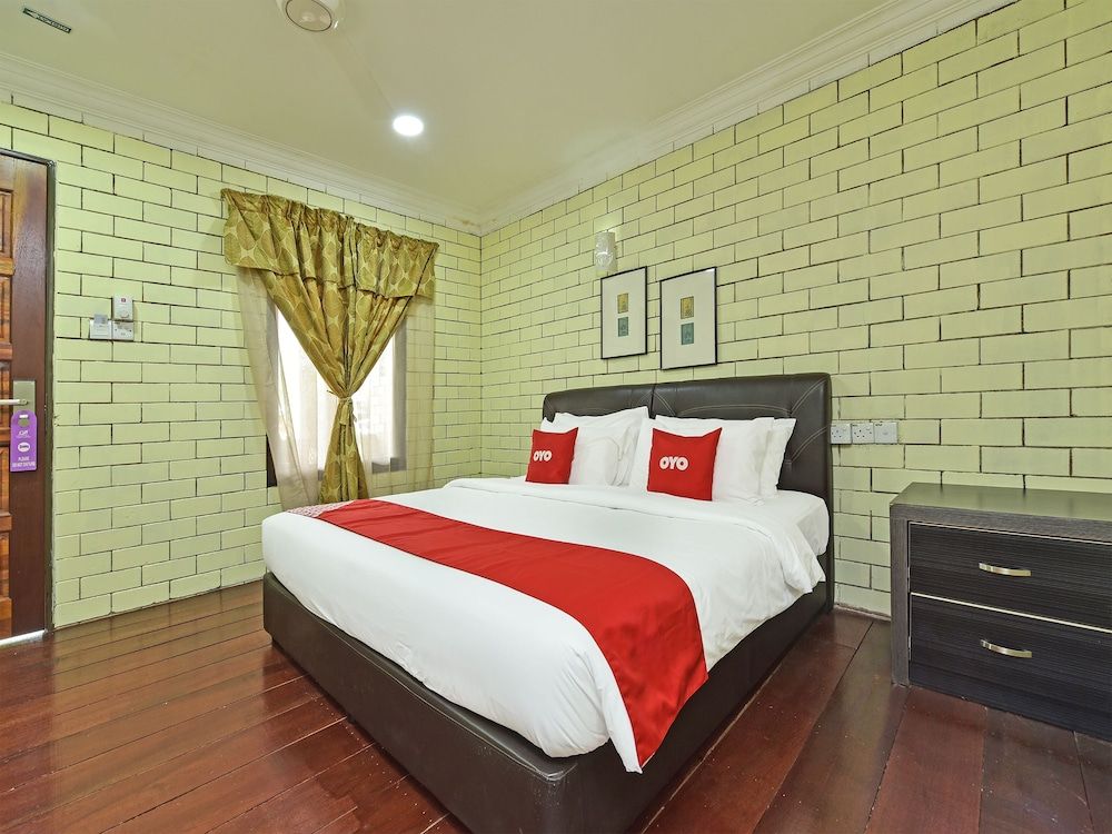 Collection O 90622 Sehijau @ Cenang Superior Room, 1 King Bed 4
