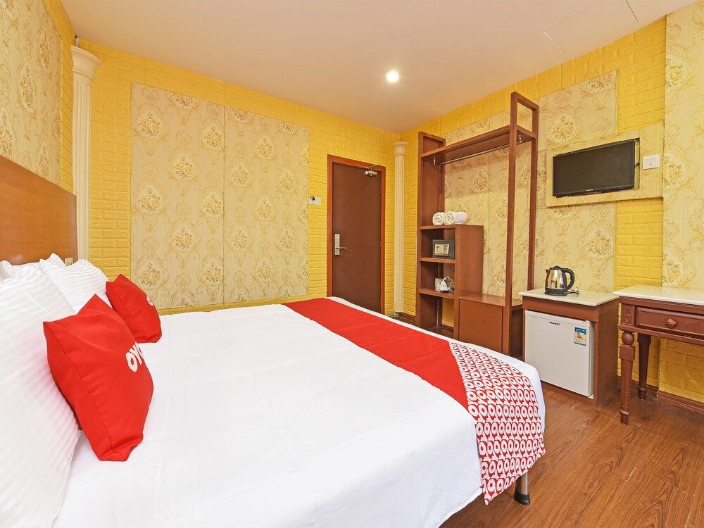 undefined Capital O 90661 Luxor Empire Hotel 6