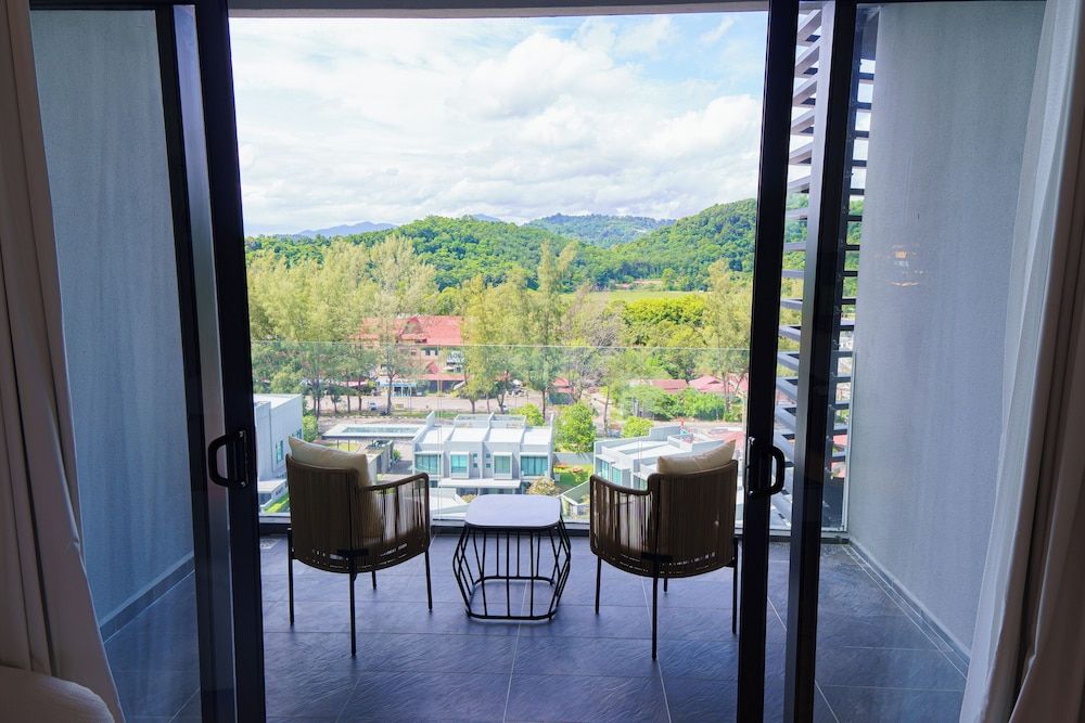 undefined The RIYAZ Lavanya 5