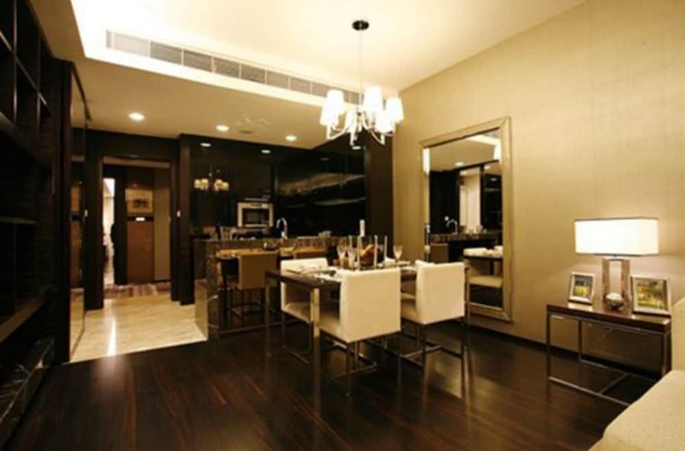 undefined Silin Residence Poly World Trading Center 8