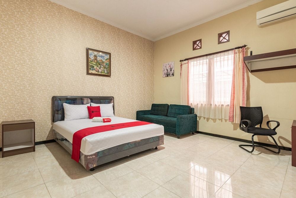 Premium Room (Reddoorz)