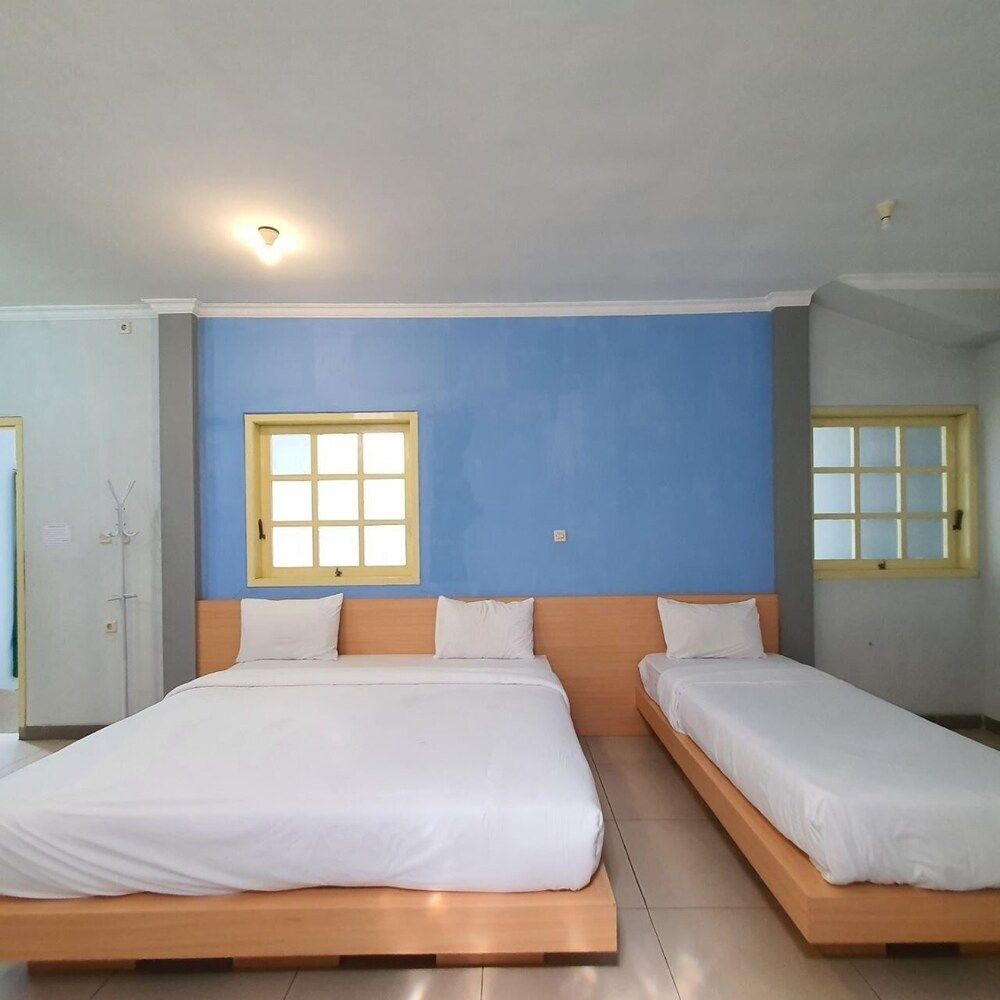 Candi Panggung Family Guest House Syariah Family Room 2