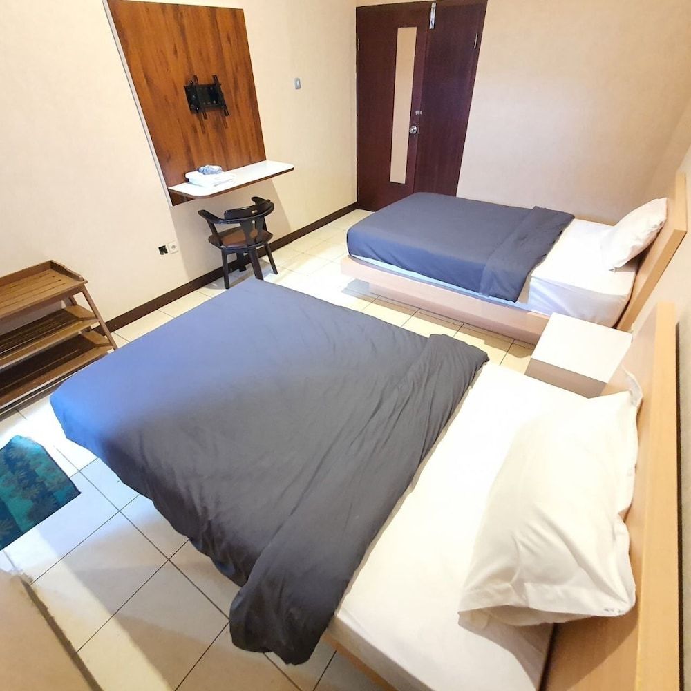 Candi Panggung Family Guest House Syariah Twin Room 3