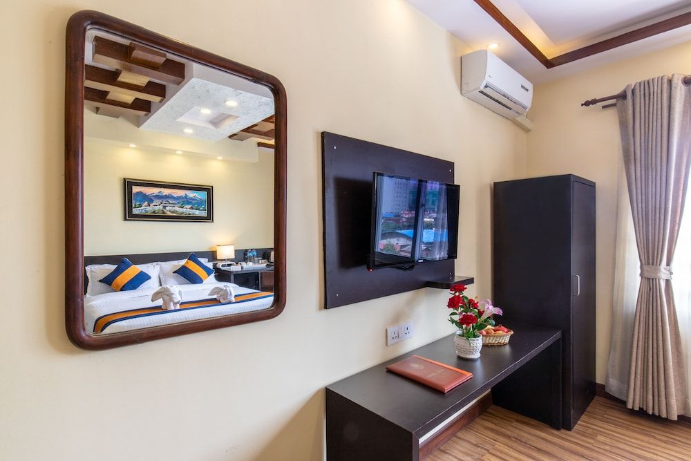 Devo Boutique Hotel Superior Double Room, 1 Queen Bed, Non Smoking, City View 9