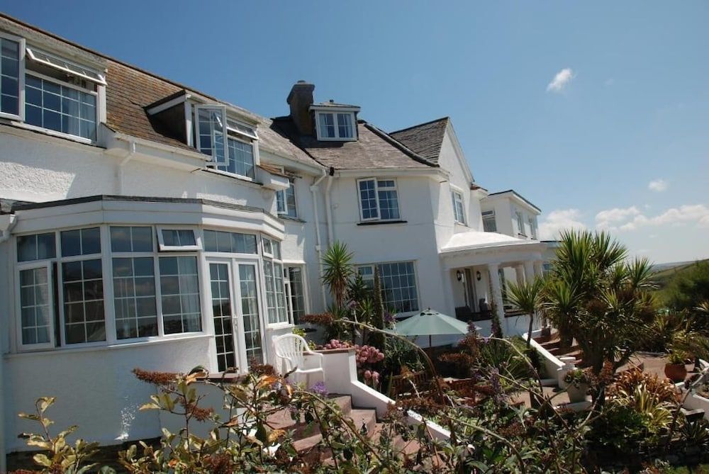 undefined Whipsiderry Hotel