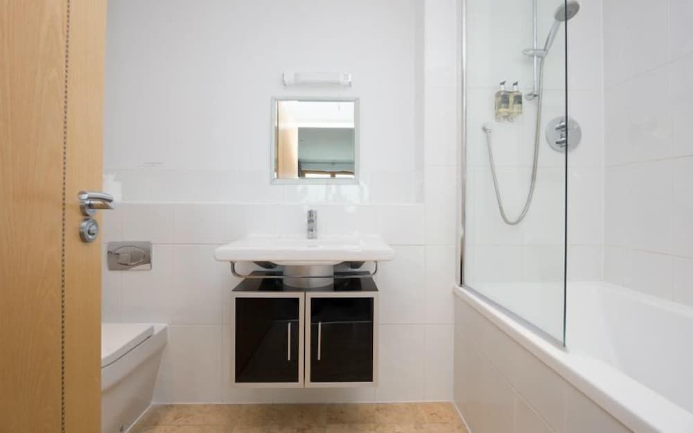 undefined Penthouse B 10