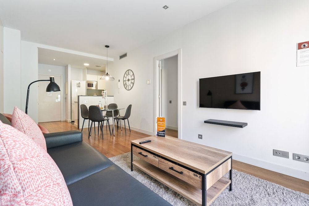 Sensation Sagrada Familia Standard Suite, 1 Bedroom 4