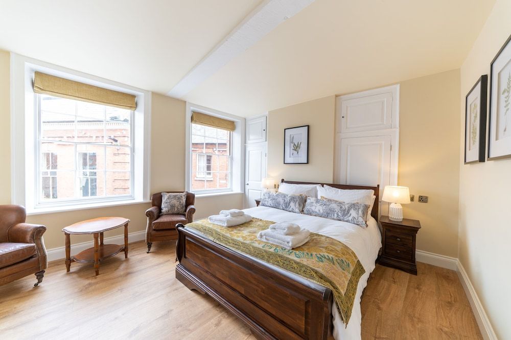 The Ironmongers Boutique Deluxe Double Room 10