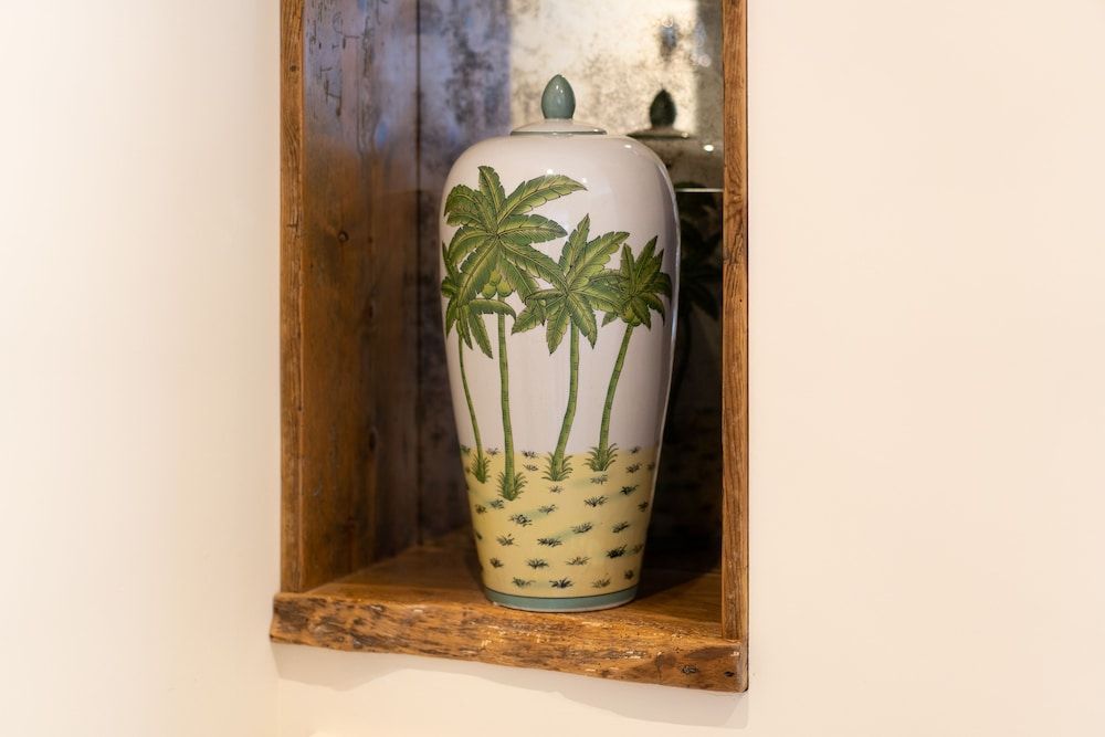 The Ironmongers Boutique Deluxe Double Room 7