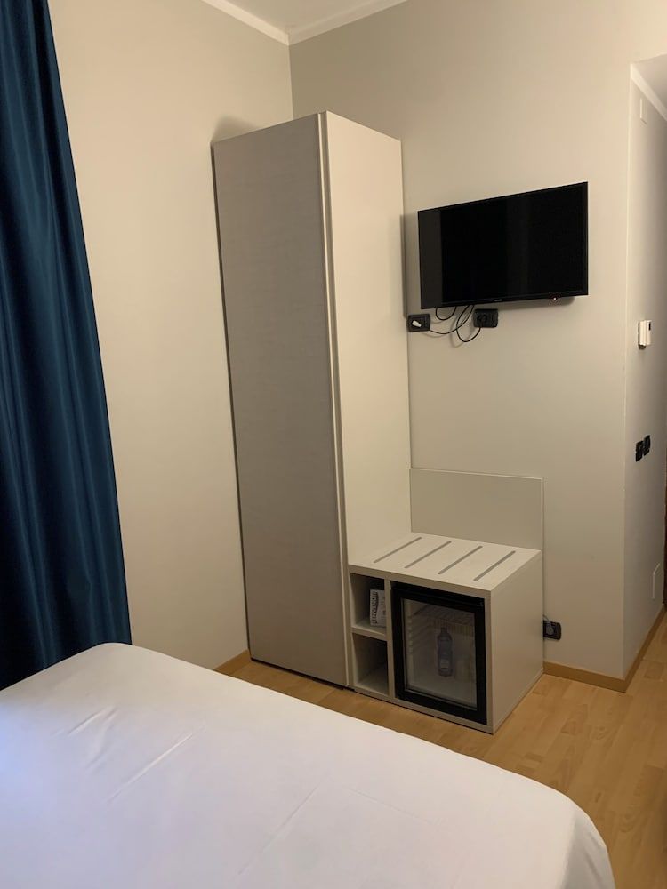 LVG Hotel Collection - Gardenia Standard Room French bed 3