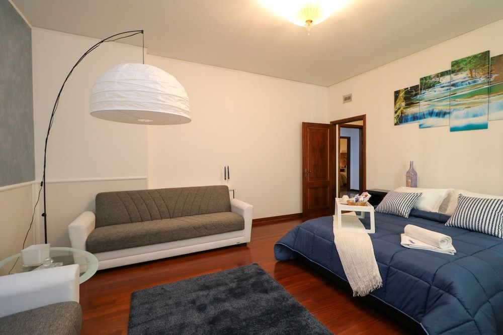 Premium Quadruple Room, Multiple Beds, Non Smoking (Romeo)