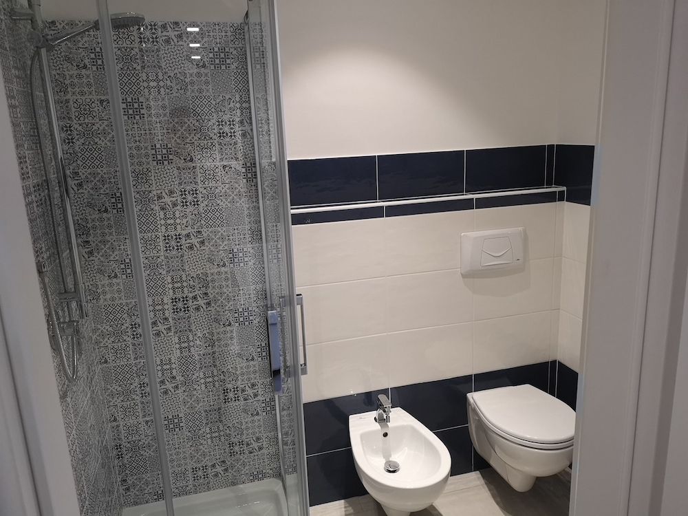 R & D Superior Double Room 8