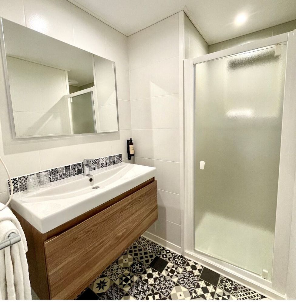 Hôtel Spa Restaurant l'Ostella Comfort Twin Room, 2 Twin Beds, Balcony 4