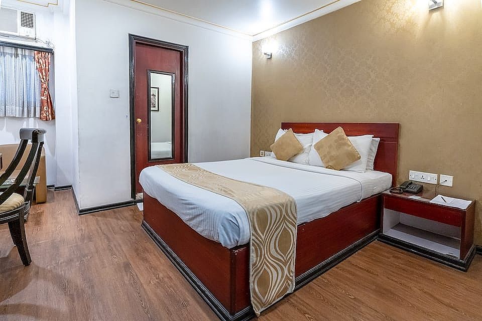 The Lindsay Deluxe Room 4