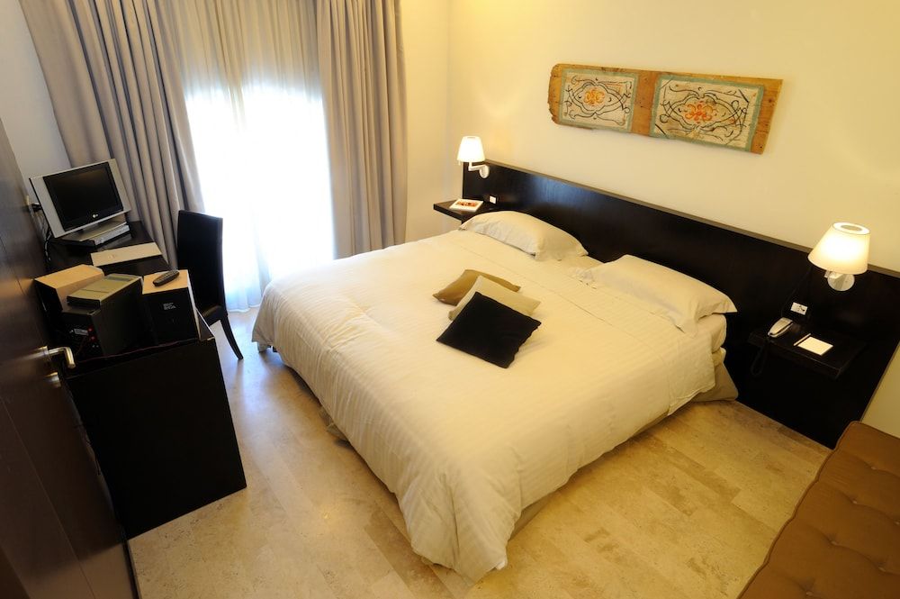 Ucciardhome Grand Classic Double or Twin Room 2