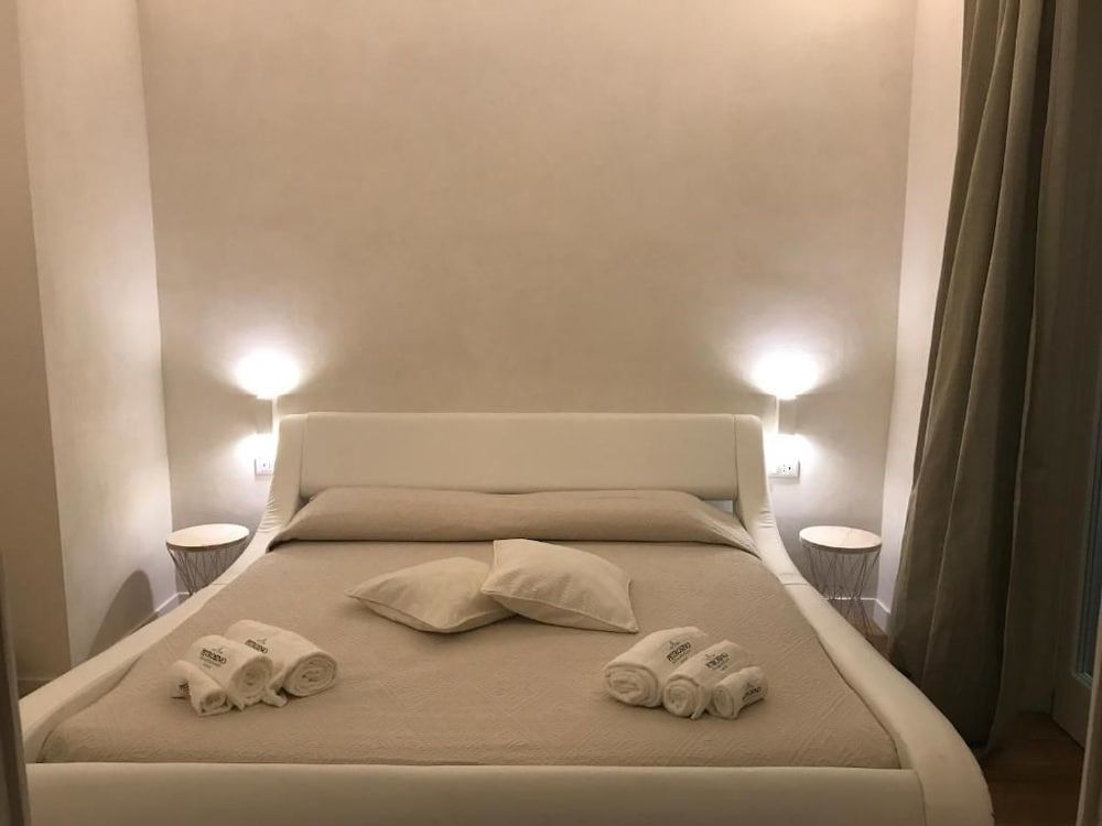 King and 1 Twin Room, Garden View, Balcony