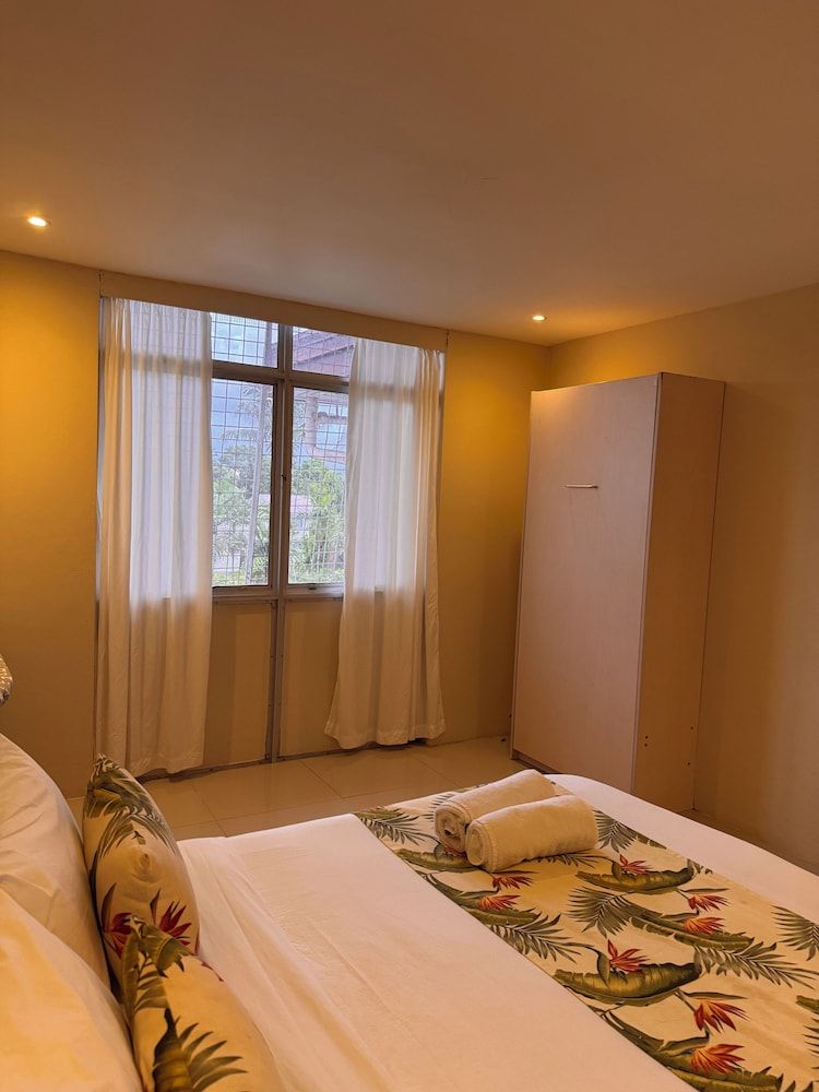 Kidsfirst Apartment 3 City Apartment, 3 Bedrooms 8