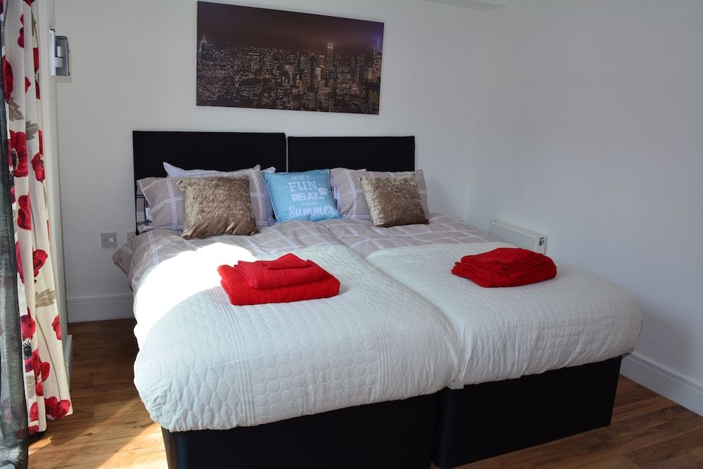 undefined Executive Apartment Cardiff Central 6