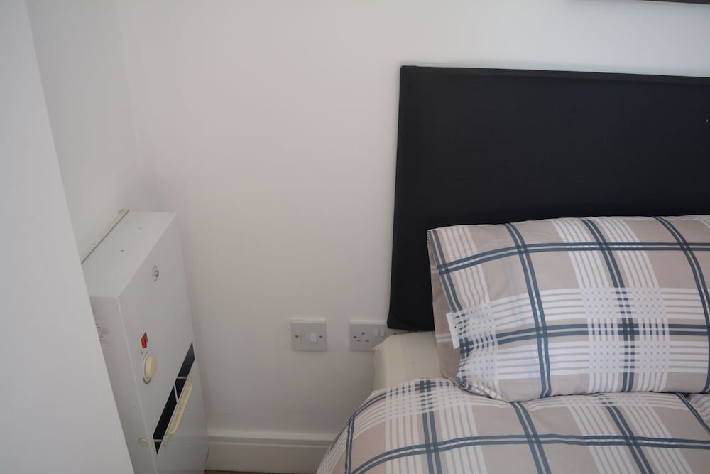 undefined Executive Apartment Cardiff Central 5