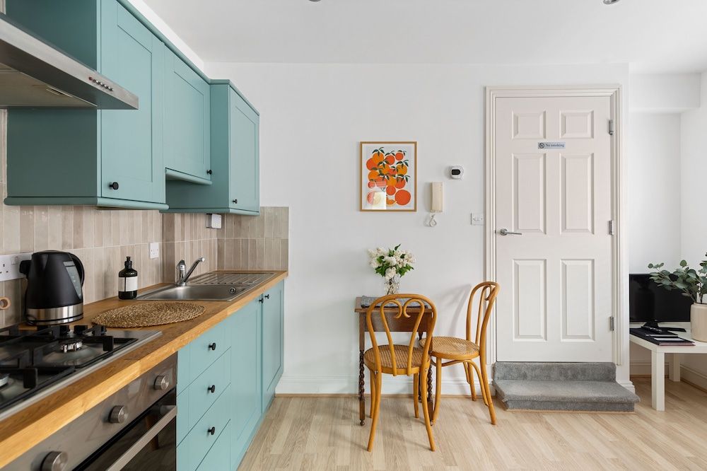 84A Albany Road Design Apartment, 1 Double Bed, Balcony, Garden View 6