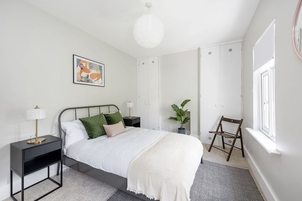 undefined Stylish House in Amazing Central Area