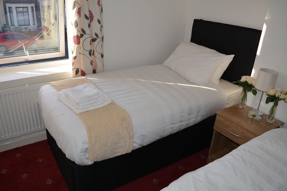 undefined Luxury Apartment - Central Cardiff 5
