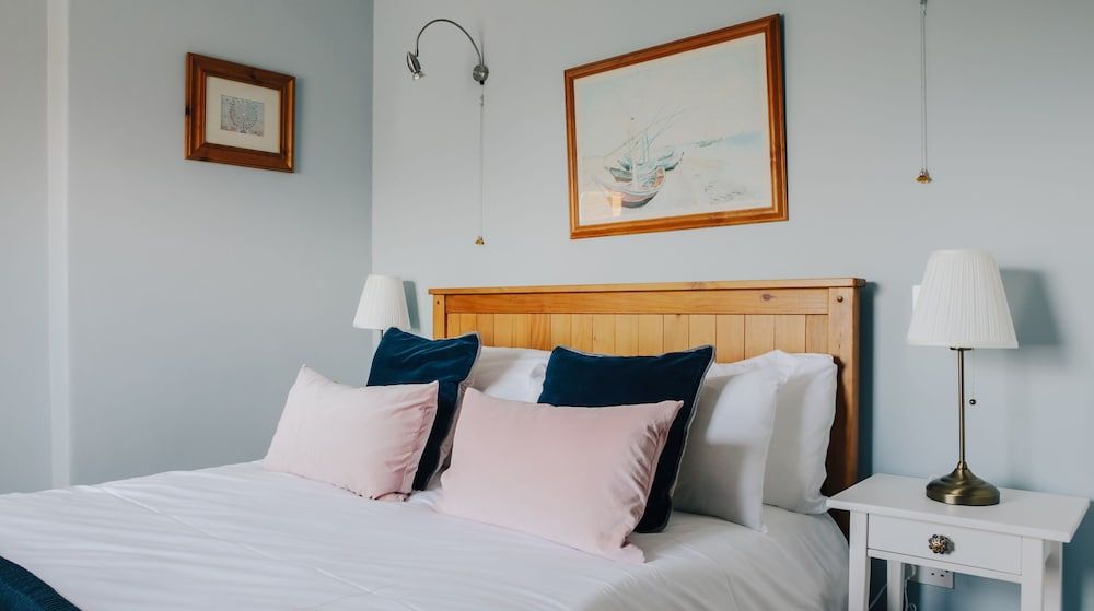 The Loft 2BR Duplex 82 Cathedral Cardiff Parking Apartment 11