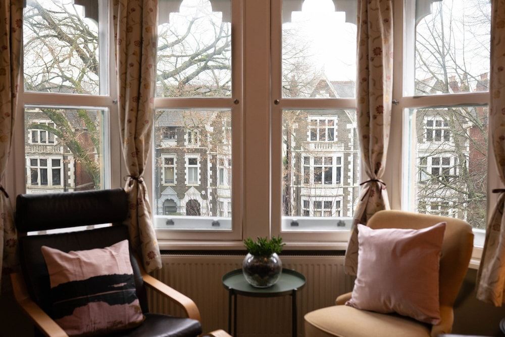 The Loft 2BR Duplex 82 Cathedral Cardiff Parking Apartment 25