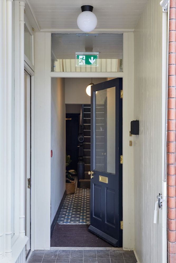 undefined 15 Pontcanna 3