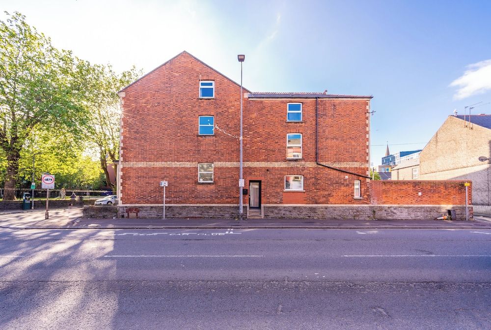 undefined HG Collection - Cardiff City - Sleeps 6 3