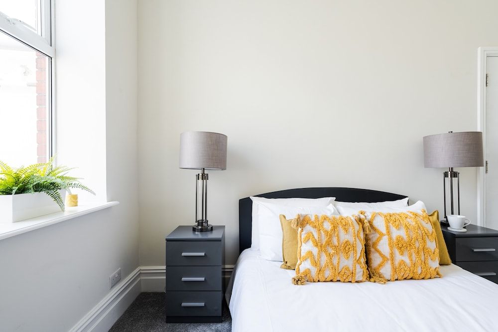 undefined HG Collection - Cardiff City - Sleeps 6 6
