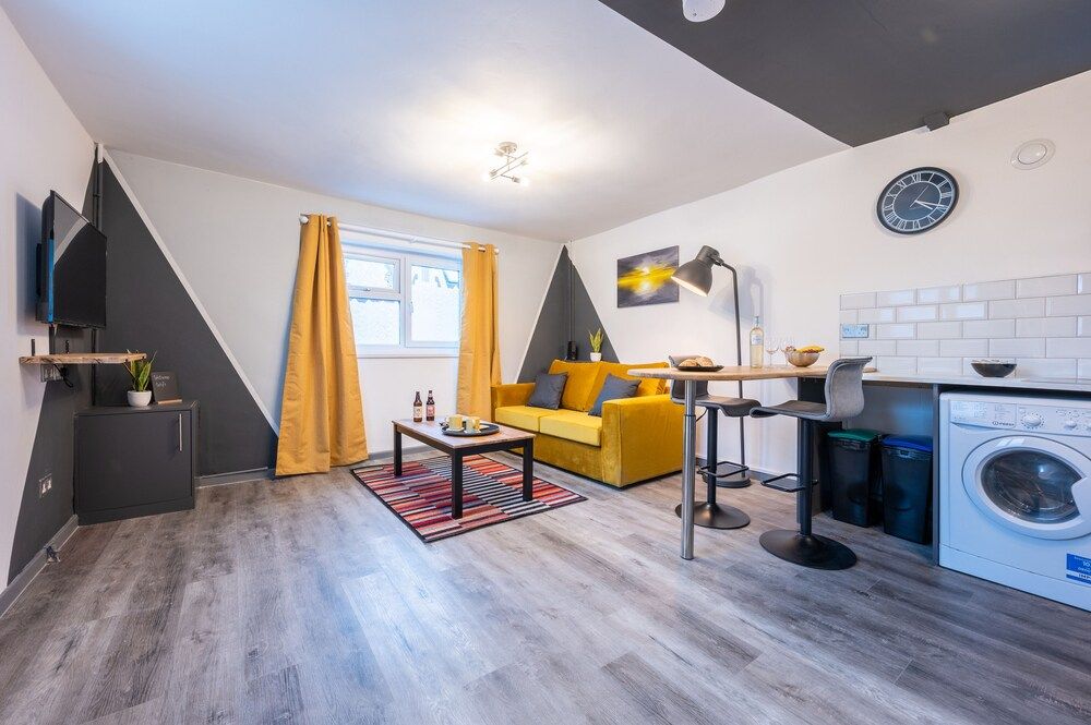 undefined The Coach House A by Tŷ SA