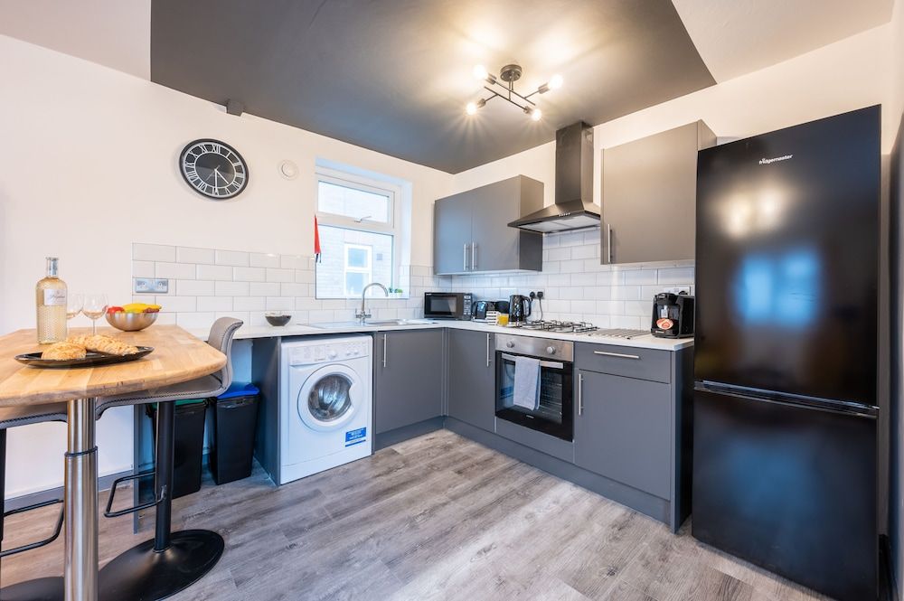 undefined The Coach House A by Tŷ SA 10