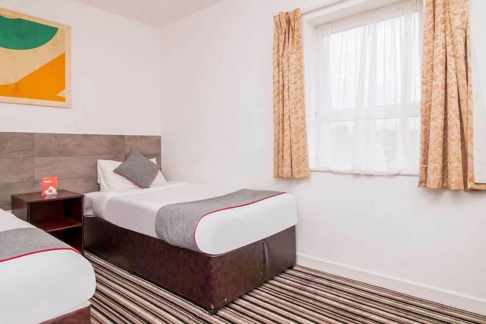 Cardiff Central Hotel By Belvilla Standard Twin Room 2