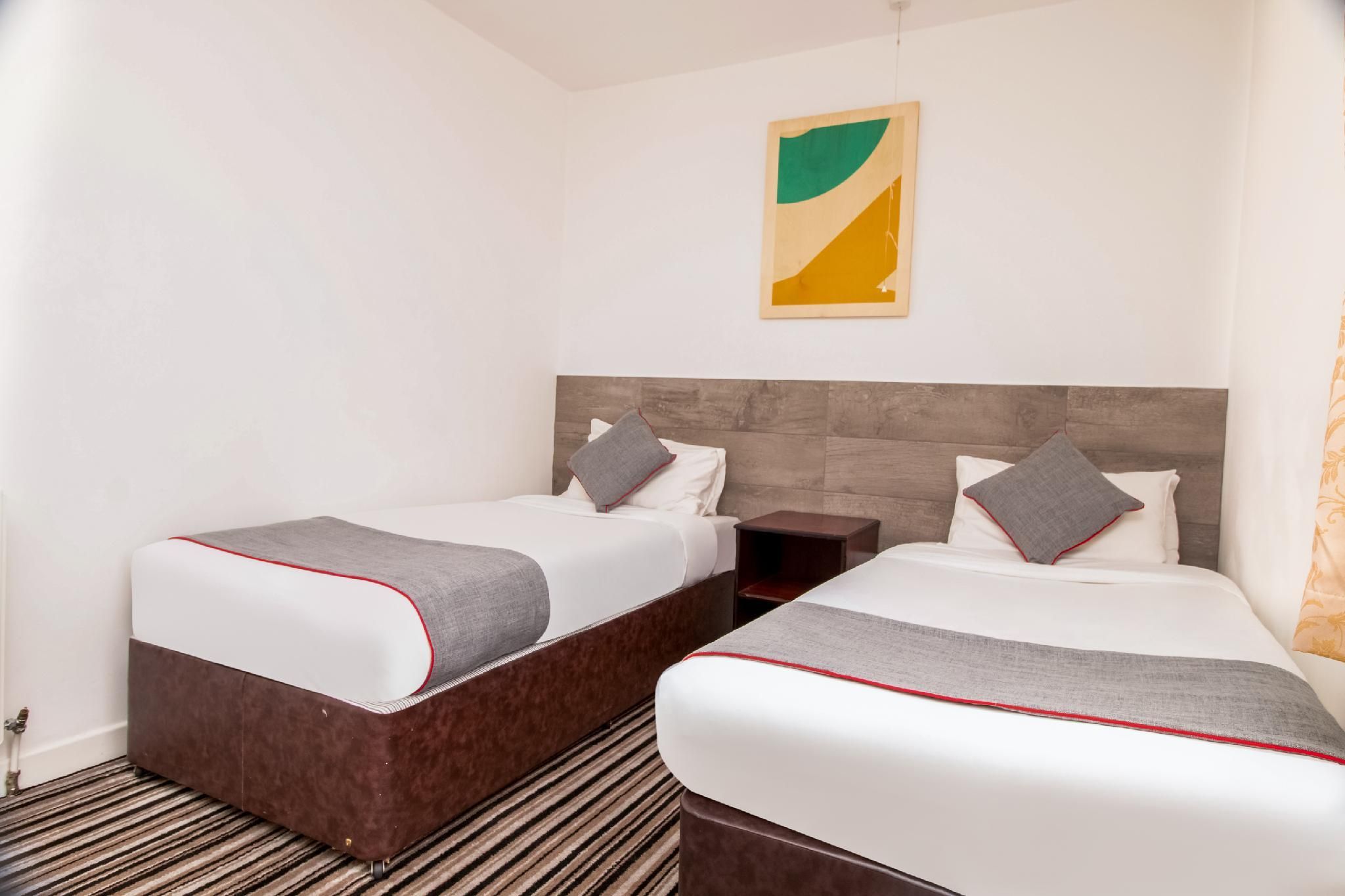 Cardiff Central Hotel By Belvilla Standard Twin Room 4