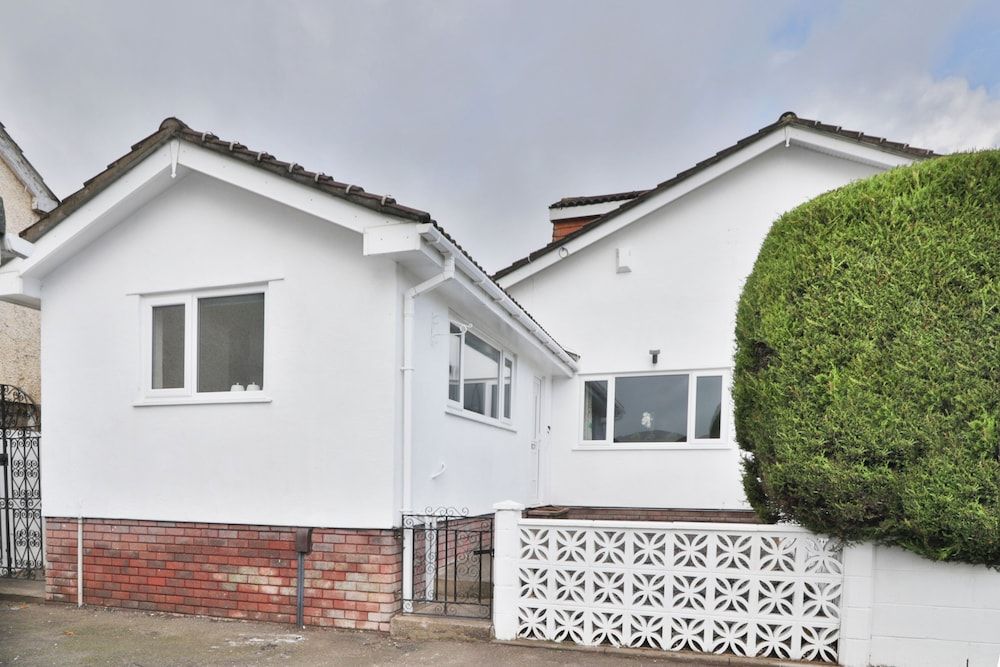 undefined Rumney House