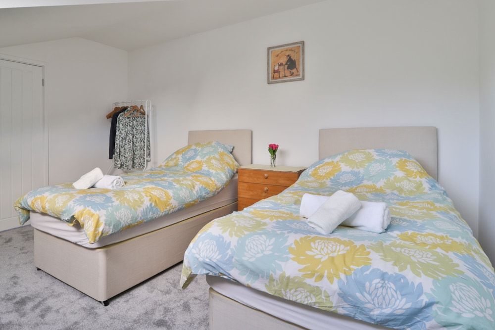 undefined Rumney House 8