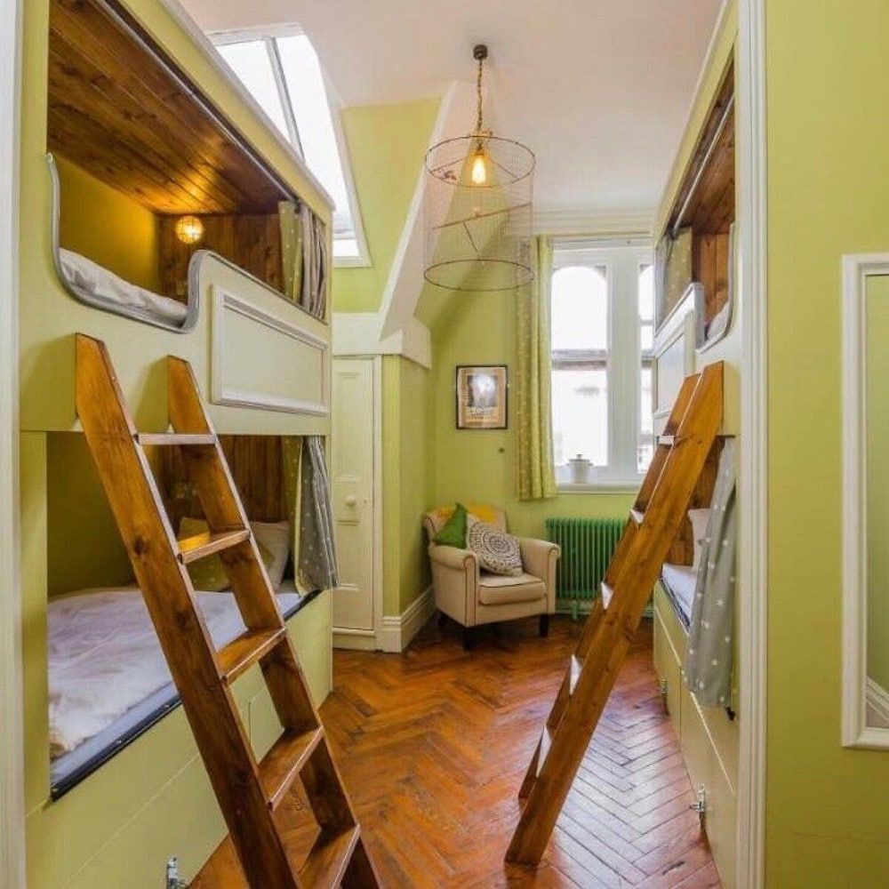 undefined Mrs Potts Hostel 9