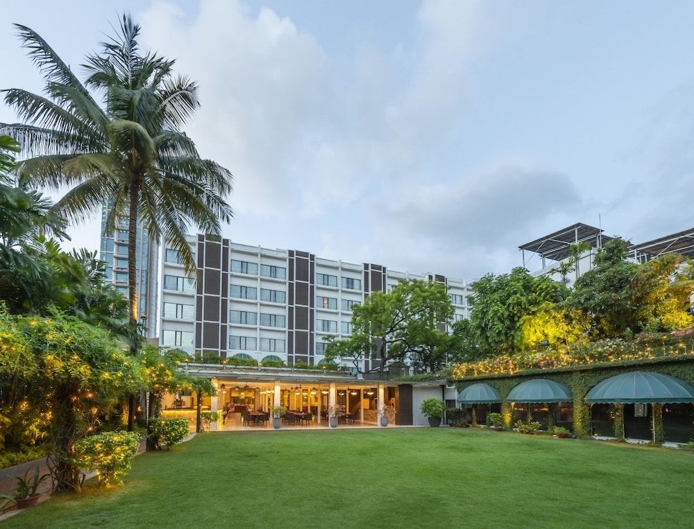 undefined Kenilworth Hotel
