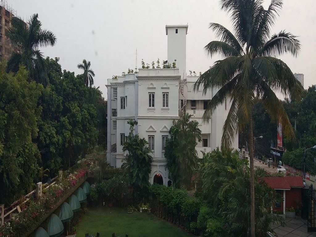 undefined Kenilworth Hotel 8