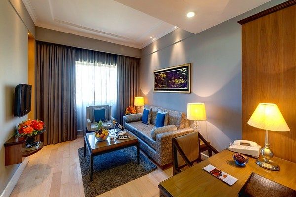 Kenilworth Hotel Junior Suite 7