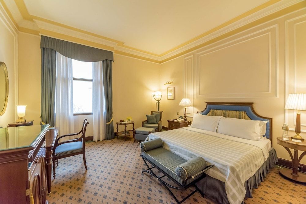 The Oberoi Grand, Kolkata Luxury Room 5
